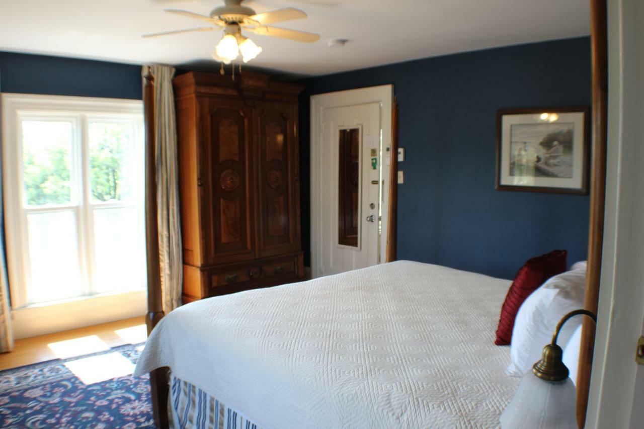 Evangeline Inn & Motel Grand pré Buitenkant foto