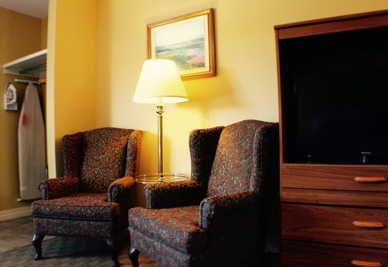 Evangeline Inn & Motel Grand pré Buitenkant foto