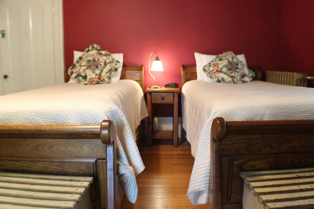 Evangeline Inn & Motel Grand pré Buitenkant foto