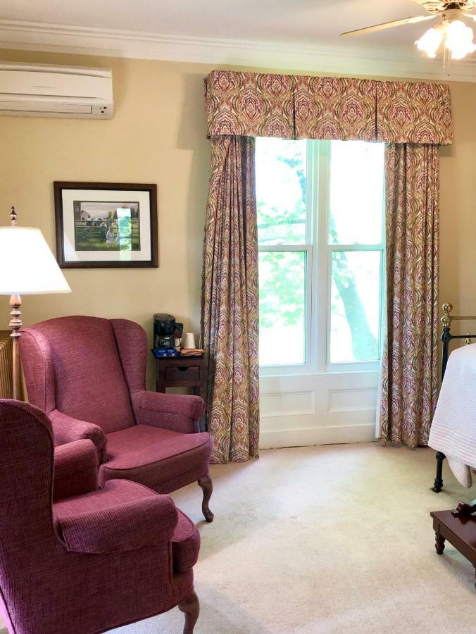 Evangeline Inn & Motel Grand pré Buitenkant foto