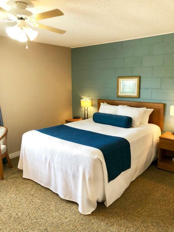 Evangeline Inn & Motel Grand pré Buitenkant foto